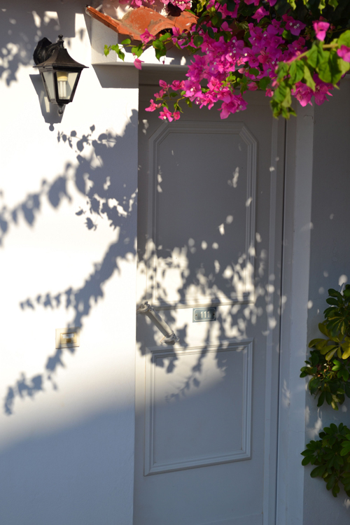residence_contact